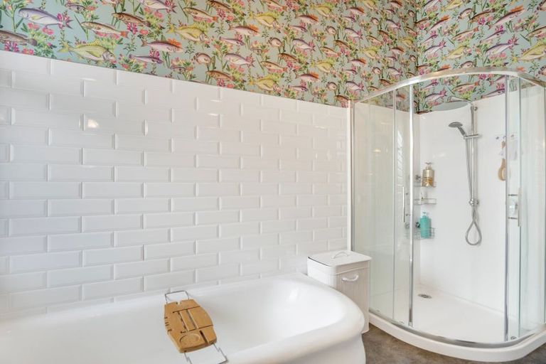 Photo of property in 19 Wharfe Street, South Hill, Oamaru, 9400