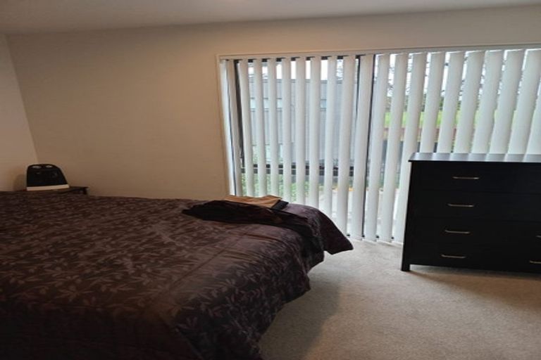 Photo of property in 18 Whai Hua Lane, Mangere Bridge, Auckland, 2022