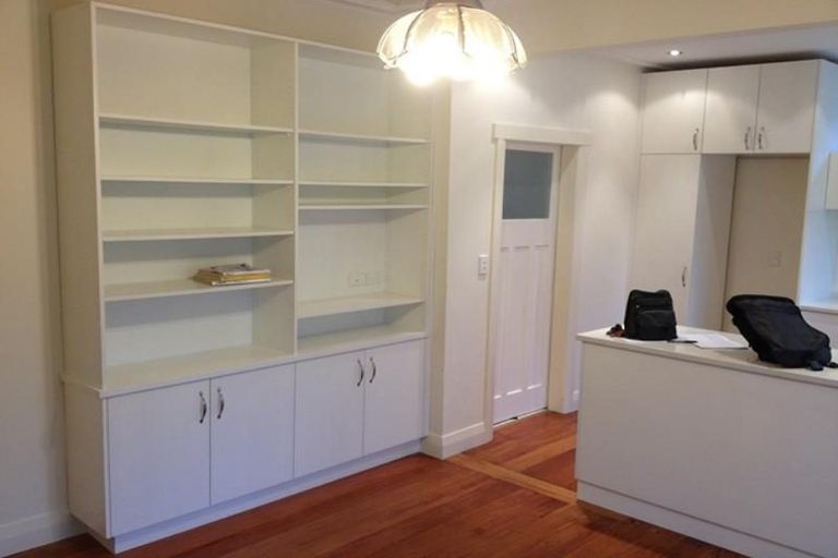 Photo of property in 47a Parkvale Road, Karori, Wellington, 6012