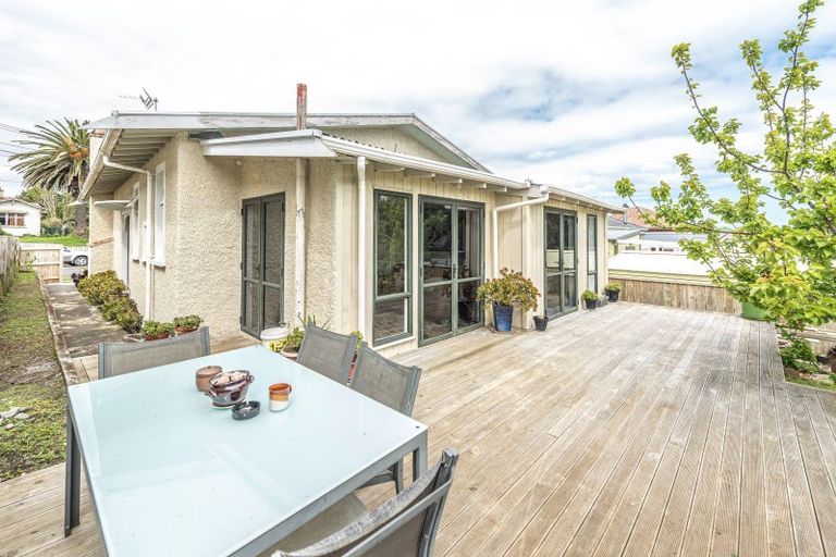 Photo of property in 25 Abbot Street, Gonville, Whanganui, 4501