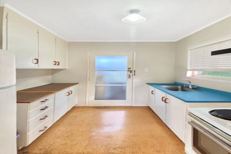 Photo of property in 4/6 Elliott Avenue, Bayview, Auckland, 0629