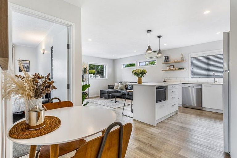 Photo of property in 1/68 Mcleod Road, Te Atatu South, Auckland, 0610