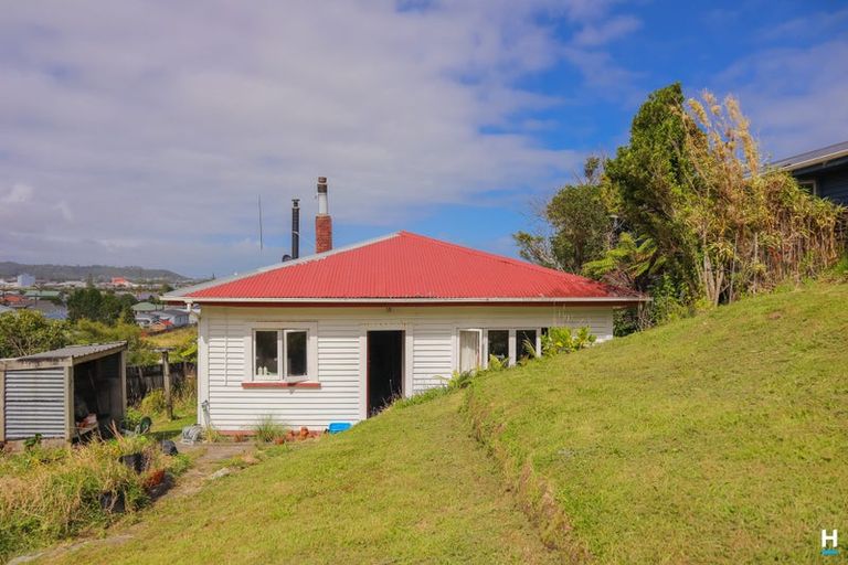 Photo of property in 9 Ashmore Avenue, Cobden, Greymouth, 7802