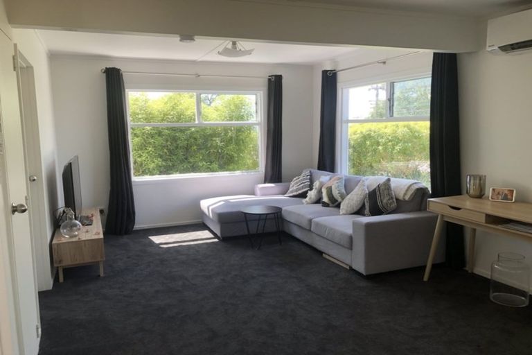Photo of property in 116 Pupuke Road, Hillcrest, Auckland, 0627