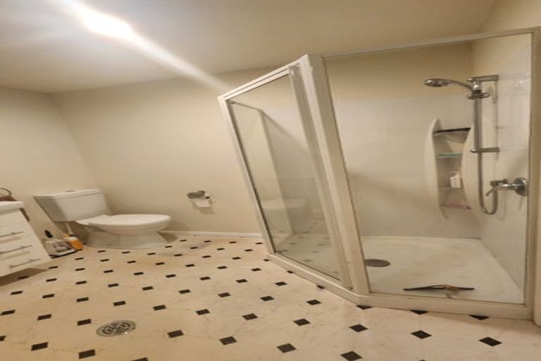 Photo of property in 6 Cosgrove Rise, Riverstone Terraces, Upper Hutt, 5018