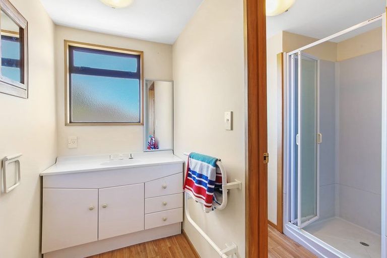 Photo of property in 72 Lowry Avenue, Redwood, Christchurch, 8051