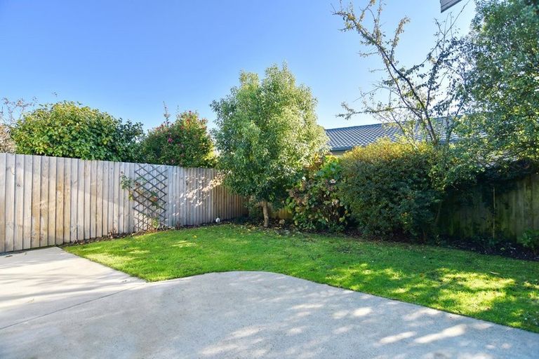 Photo of property in 2/106a Barrington Street, Somerfield, Christchurch, 8024
