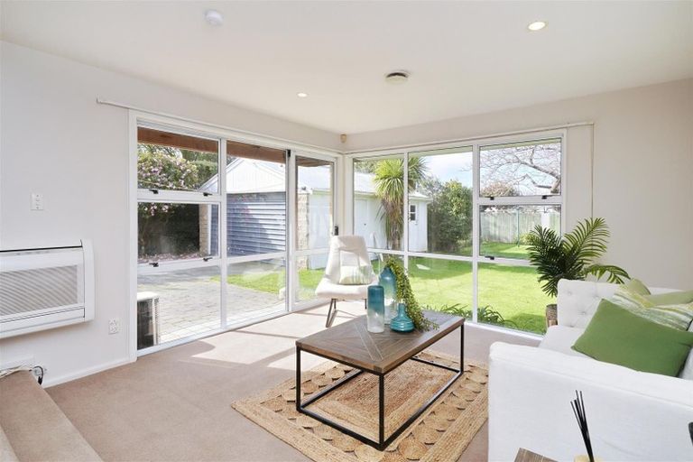 Photo of property in 18 Longmuir Street, Ilam, Christchurch, 8041