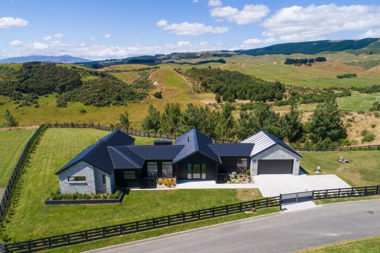 Photo of property in 4 Castlebridge Lane, Aokautere, Palmerston North, 4471