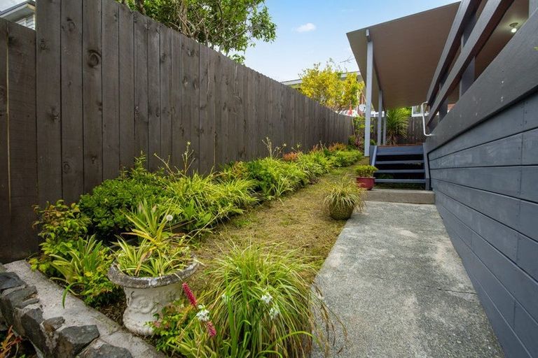 Photo of property in 2/7 Duke Street, Papakura, 2110