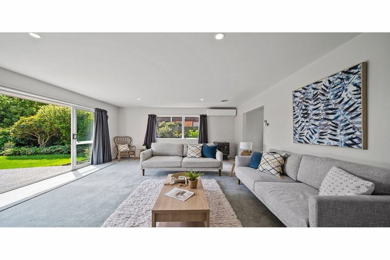 Photo of property in 4 Fountainhead Lane, Hillmorton, Christchurch, 8025