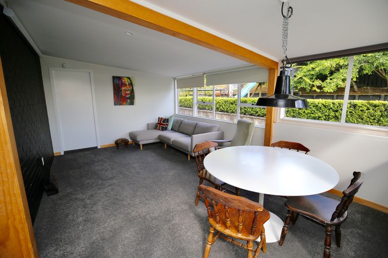 Photo of property in 22 Windsor Road, Maeroa, Hamilton, 3200