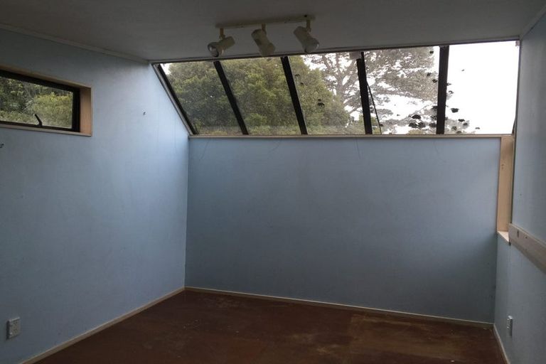 Photo of property in 62 College Road, Northcote, Auckland, 0627