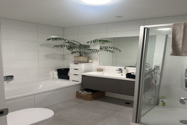 Photo of property in 24 Adlam Lane, Takanini, 2112