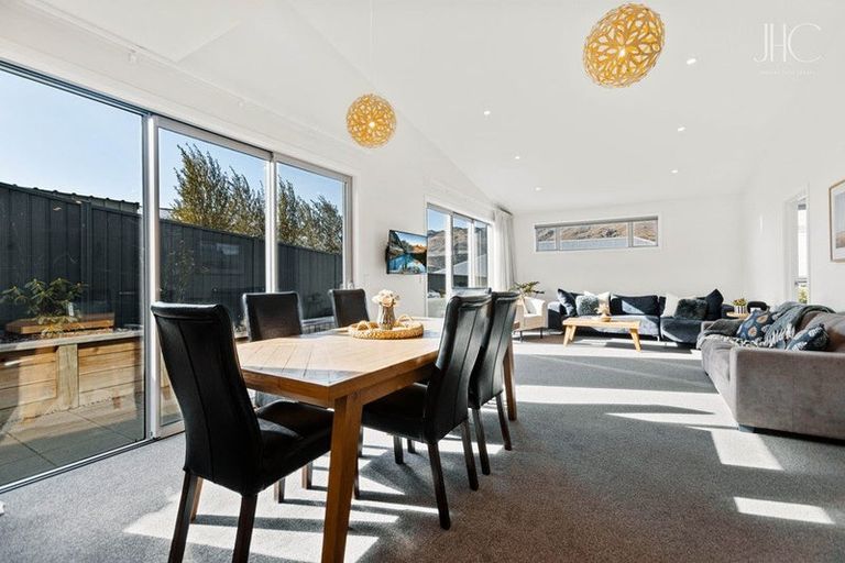 Photo of property in 53a Molyneux Avenue, Cromwell, 9310