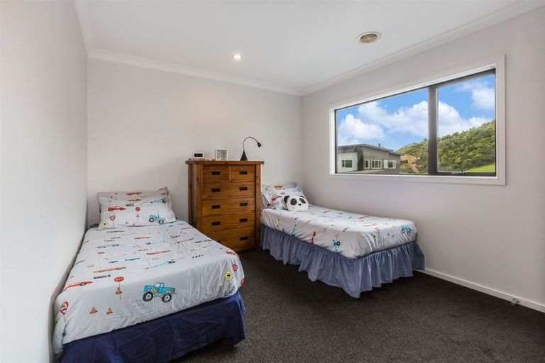 Photo of property in 68 Aotea Drive, Aotea, Porirua, 5024