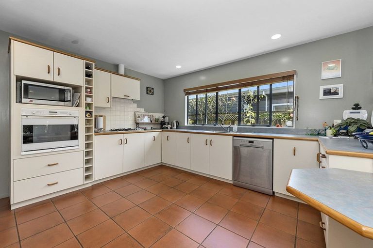 Photo of property in 82 Harrowfield Drive, Harrowfield, Hamilton, 3210