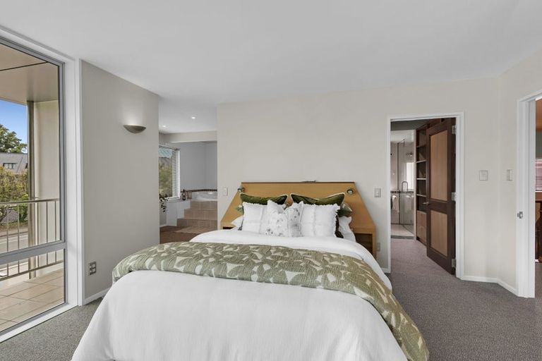 Photo of property in 22 Darvel Street, Riccarton, Christchurch, 8011