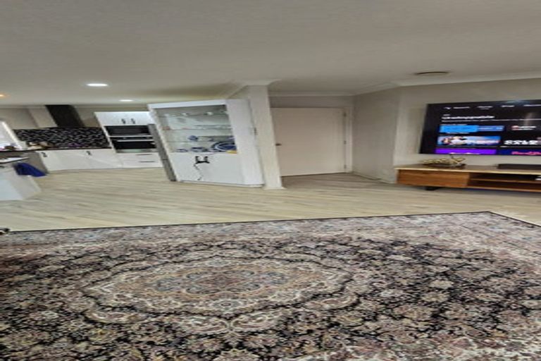 Photo of property in 17 Glencullen Place, Dannemora, Auckland, 2016