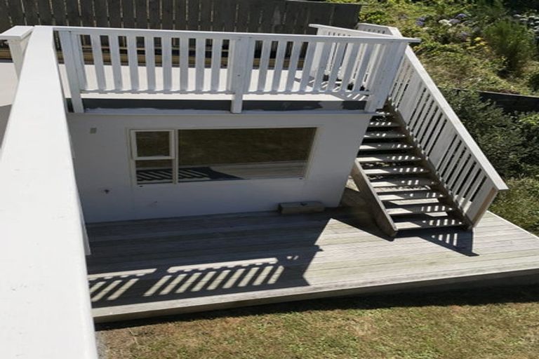 Photo of property in 22 Dorking Road, Brooklyn, Wellington, 6021