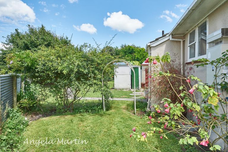 Photo of property in 15 Avon Terrace, Roslyn, Palmerston North, 4414