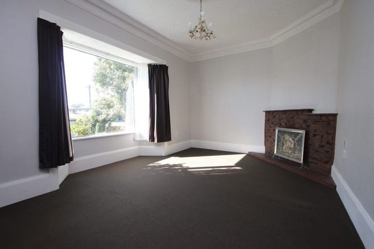 Photo of property in 37 Woodville Street, Edgeware, Christchurch, 8013