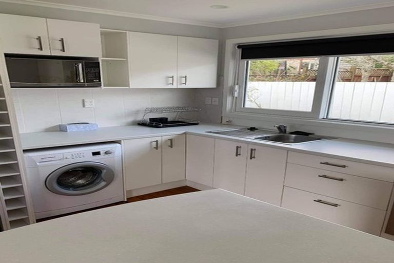 Photo of property in 2/50 Gordon Avenue, Milford, Auckland, 0620