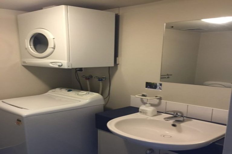 Photo of property in Cintra Apartments, 7h/3 Whitaker Place, Grafton, Auckland, 1010