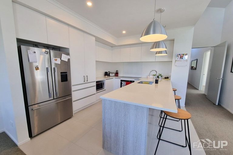 Photo of property in 16 Mapou Road, Hobsonville, Auckland, 0618