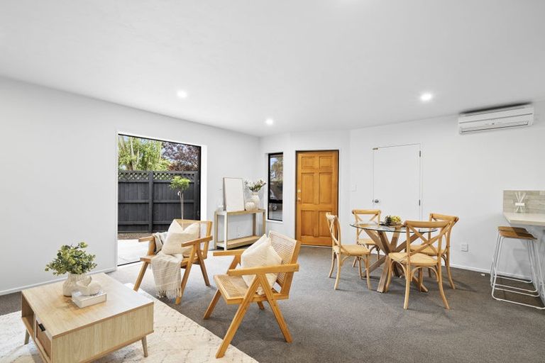 Photo of property in 1/152b Beach Road, North New Brighton, Christchurch, 8083