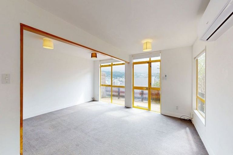 Photo of property in 22 Stafford Street, Mount Victoria, Wellington, 6011