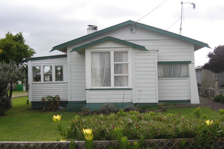 Photo of property in 27 Liverpool Street, Levin, 5510