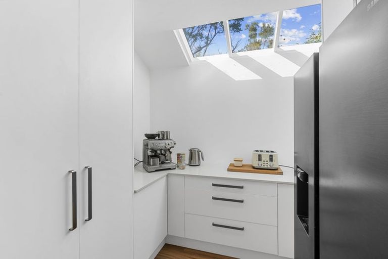 Photo of property in 1/34 Hackthorne Road, Cashmere, Christchurch, 8022