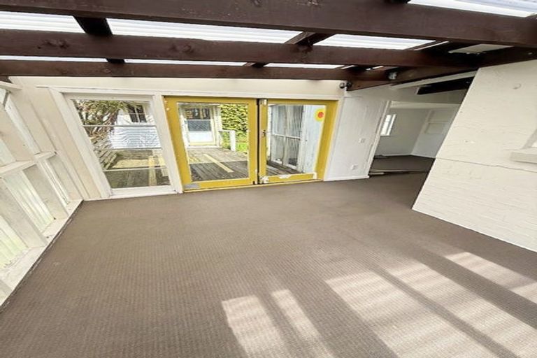 Photo of property in 12 Bush Grove, Trentham, Upper Hutt, 5018