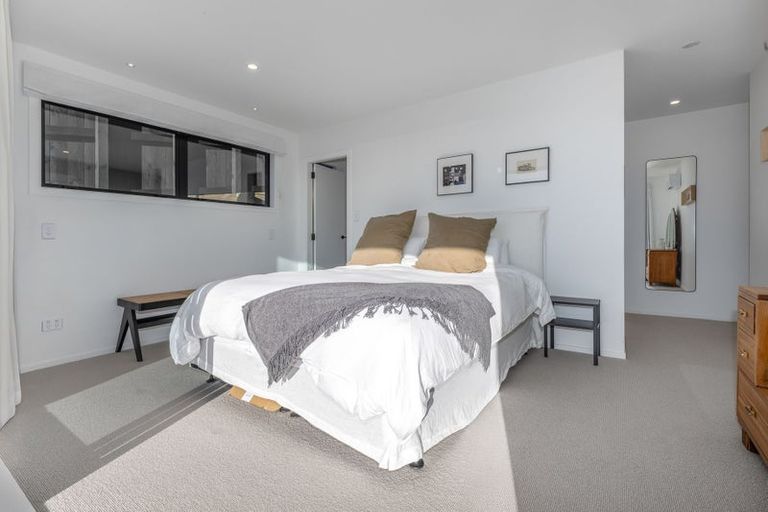 Photo of property in 86 Kotare Street, Waikanae, 5036