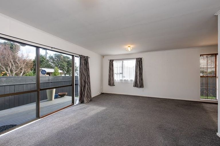 Photo of property in 16 Trafalgar Street, Waiwhetu, Lower Hutt, 5010