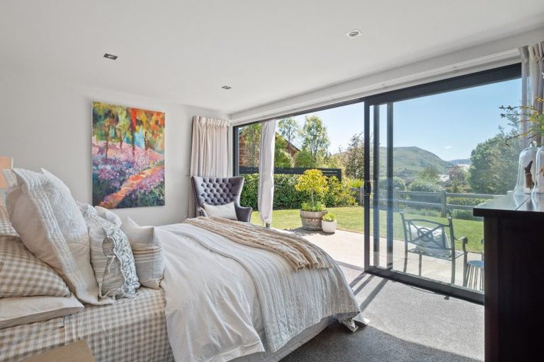 Photo of property in 2 Aberdare Court, Jacks Point, Queenstown, 9371