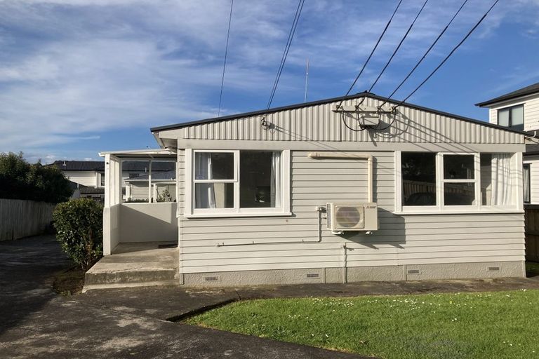 Photo of property in 15 Stamford Park Road, Mount Roskill, Auckland, 1041