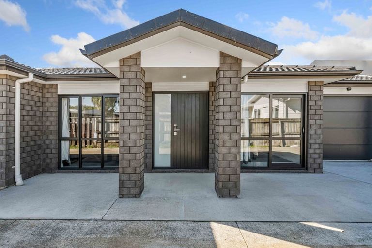 Photo of property in 8a Martin Road, Manurewa, Auckland, 2102