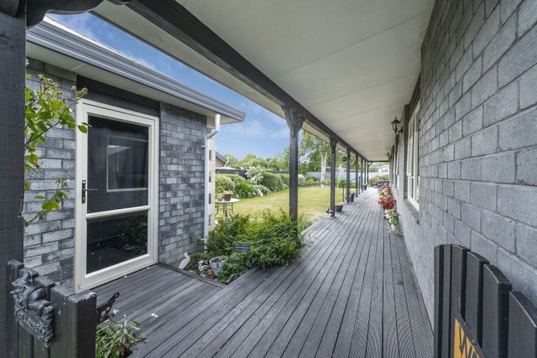 Photo of property in 16 Mountain View Place, Leeston, 7632