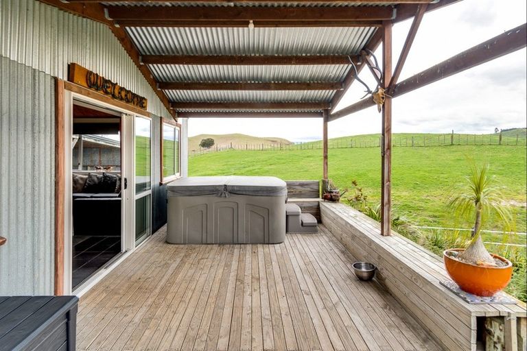 Photo of property in 1268 Taihape Road, Sherenden, Hastings, 4179