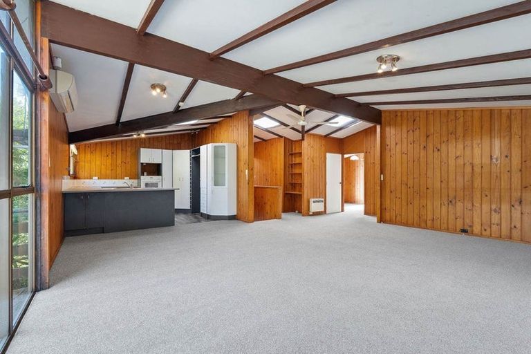 Photo of property in 13 Reynolds Place, Torbay, Auckland, 0630