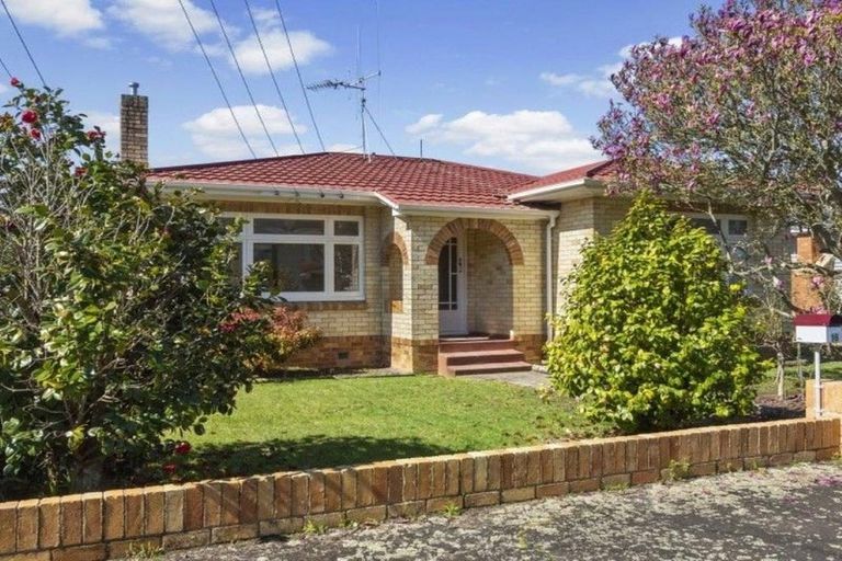 Photo of property in 16 Bell Street, Hamilton East, Hamilton, 3216