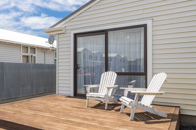 Photo of property in 17 Mafeking Street, New Brighton, Christchurch, 8061