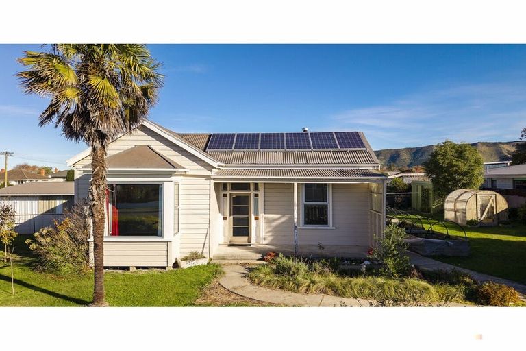 Photo of property in 49 High Street, Waimate, 7924