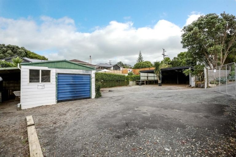 Photo of property in 17 Lawry Street, Blagdon, New Plymouth, 4310