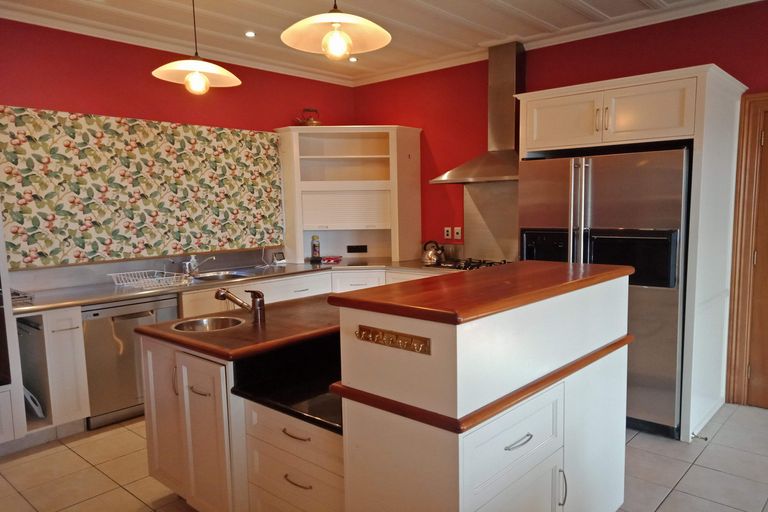 Photo of property in 13 Waikana Street, Broad Bay, Dunedin, 9014