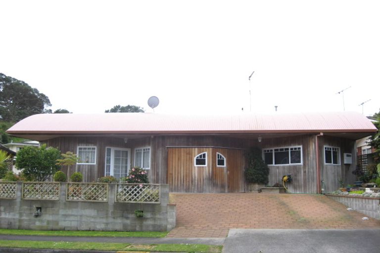 Photo of property in 8a Spencer Place, Merrilands, New Plymouth, 4312