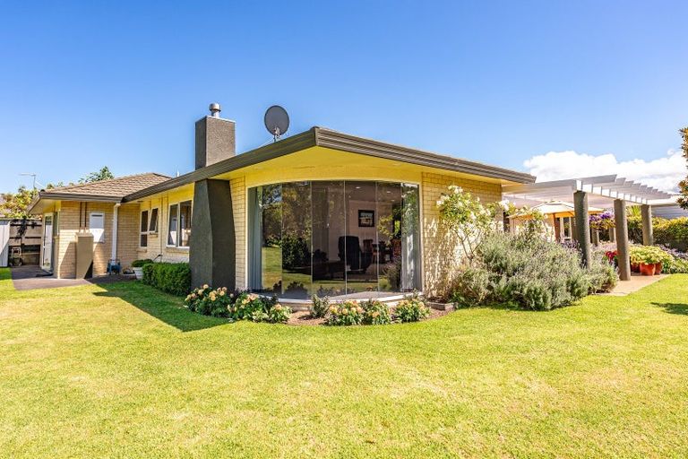 Photo of property in 13 Norfolk Drive, Otamatea, Whanganui, 4500
