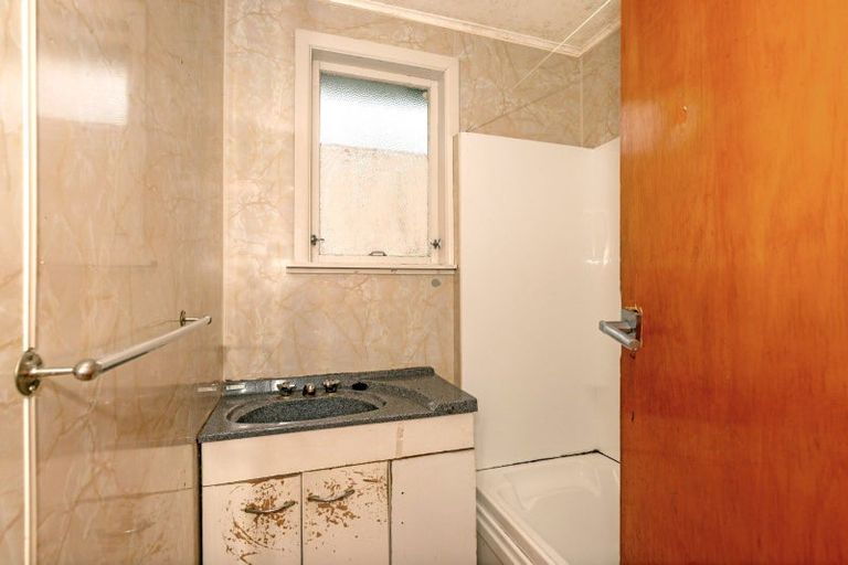 Photo of property in 61 Cambridge Terrace, Kaiti, Gisborne, 4010